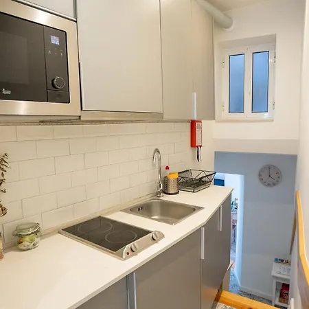 Apartment Alfama River View