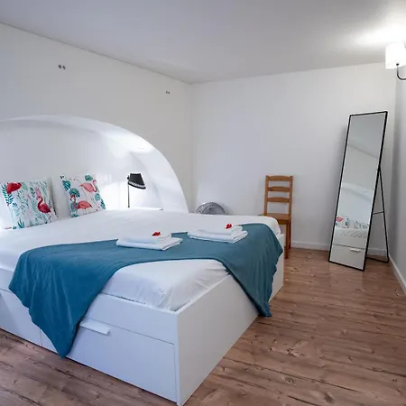 Alfama River View * Lissabon